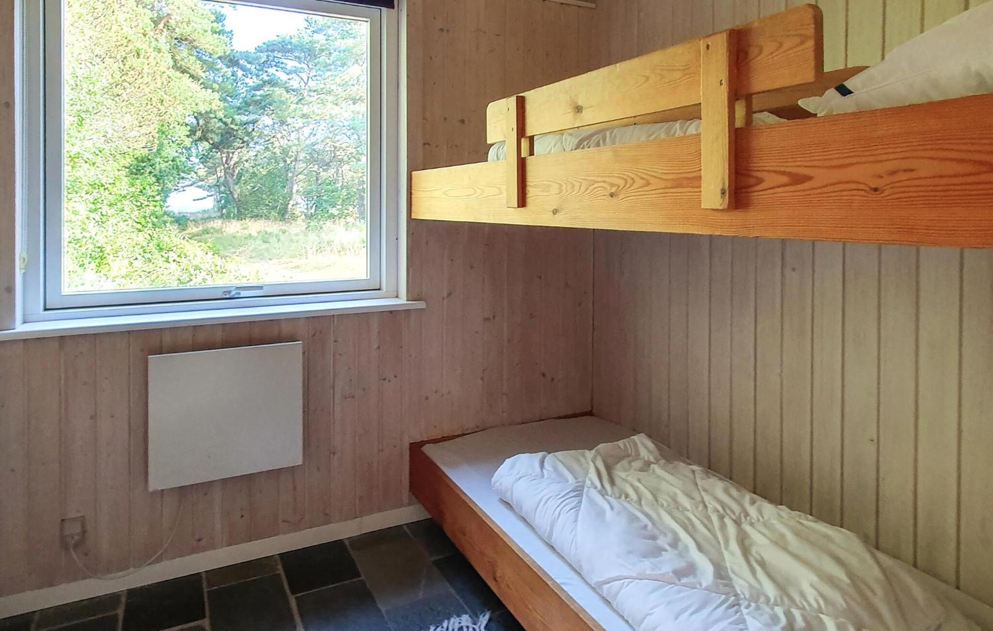 3 Bedroom Awesome Home In Nexo Neksø Exterior foto